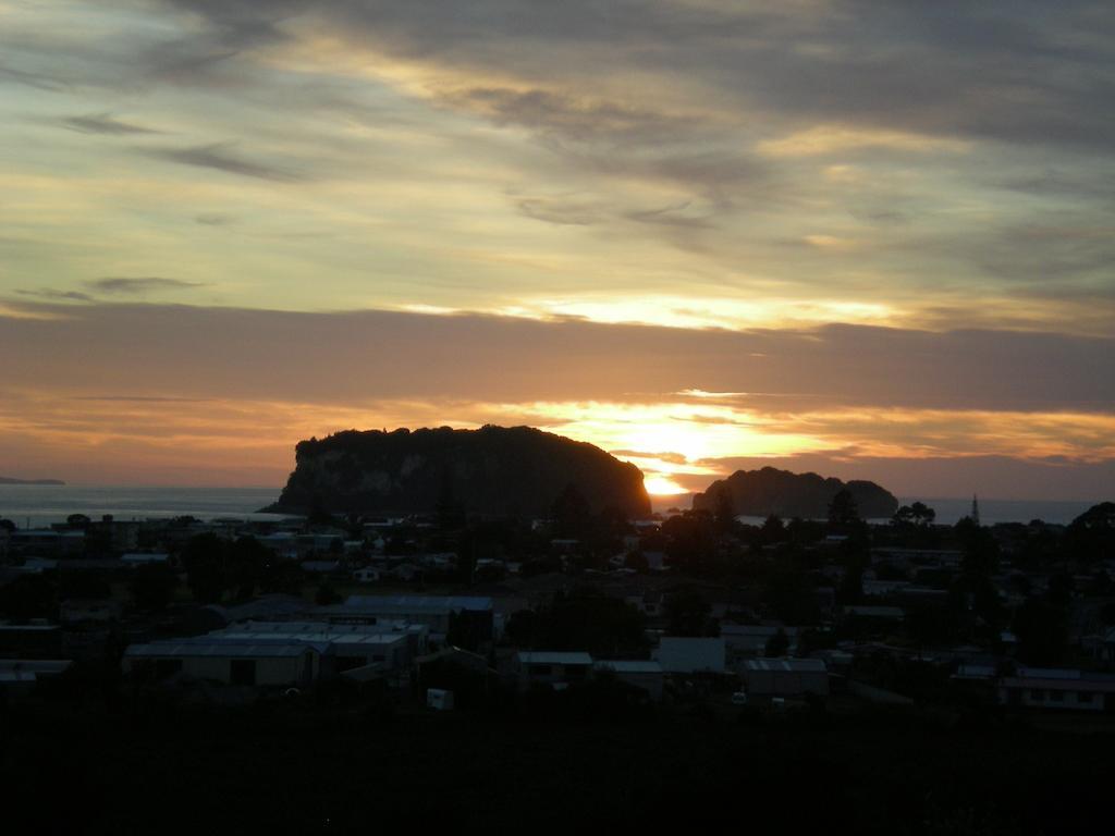 Whangamata Vistas B&B Экстерьер фото
