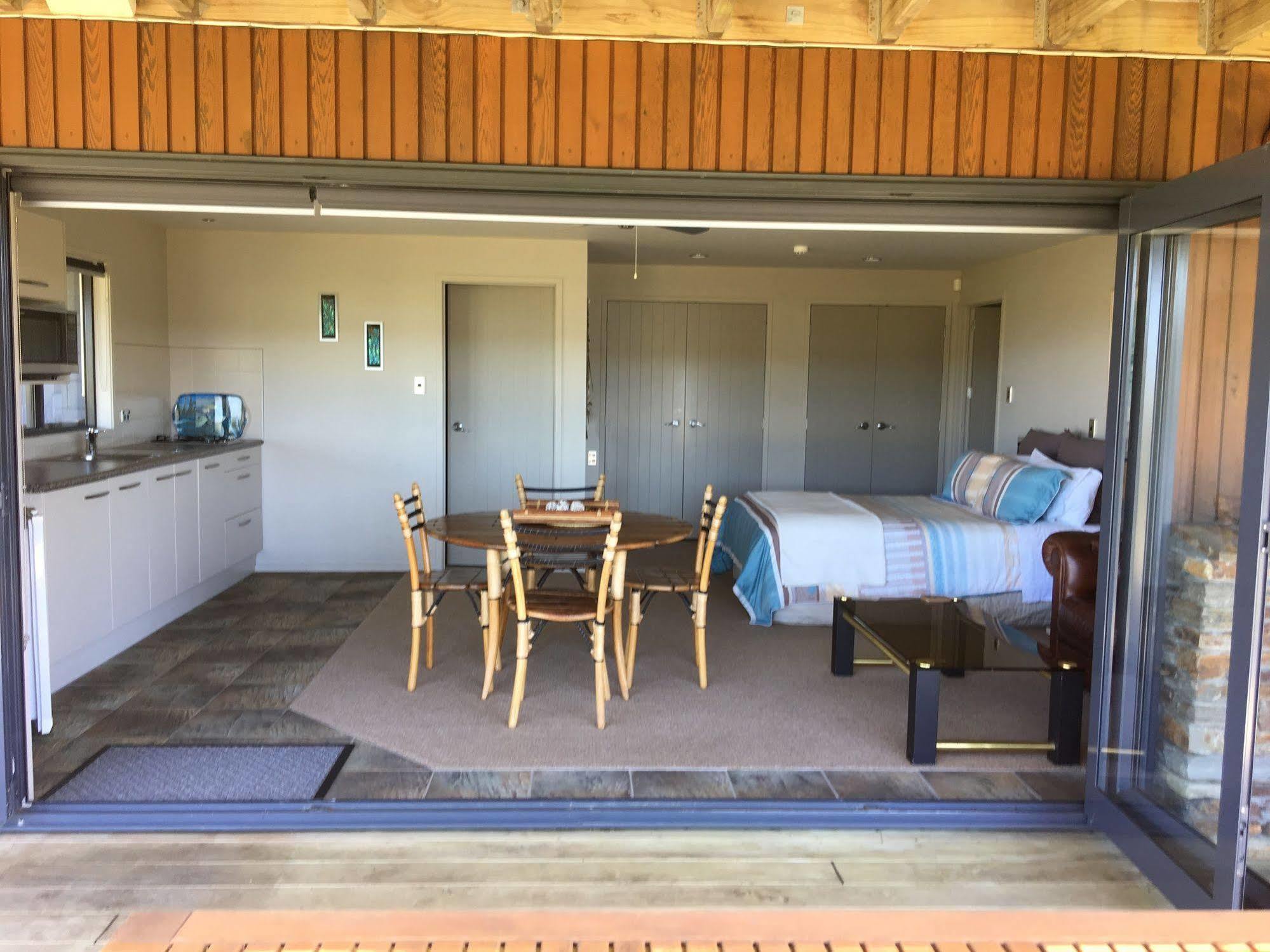 Whangamata Vistas B&B Экстерьер фото