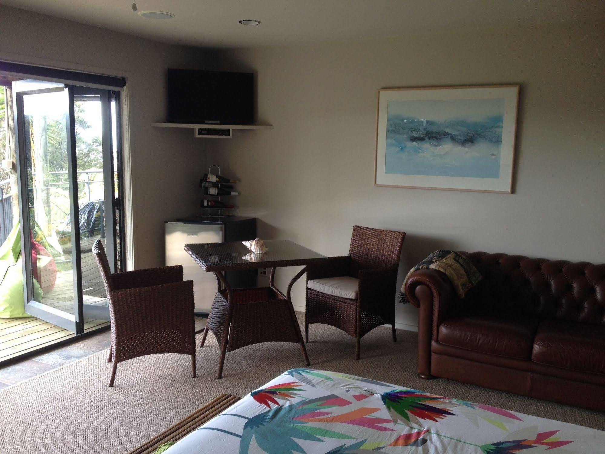Whangamata Vistas B&B Экстерьер фото