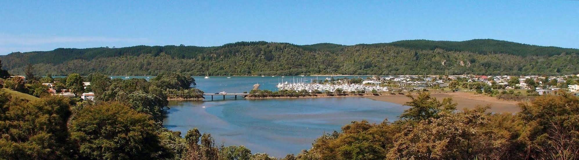Whangamata Vistas B&B Экстерьер фото